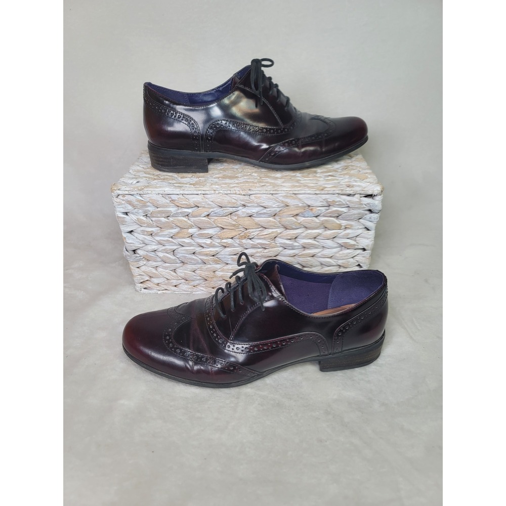 Clarks Burgundy Leather Wingtip Oxfords Brogue Dress Shoes Classic Men 9 W10.5